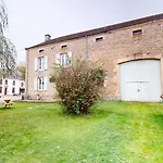 Semesterbostad Chez Eva & Leon Florenville